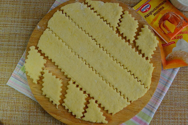 Нежное сметанное печенье — вкусная выпечка из самых простых продуктов Нежное сметанное печенье — вкусная выпечка из самых простых продуктов6